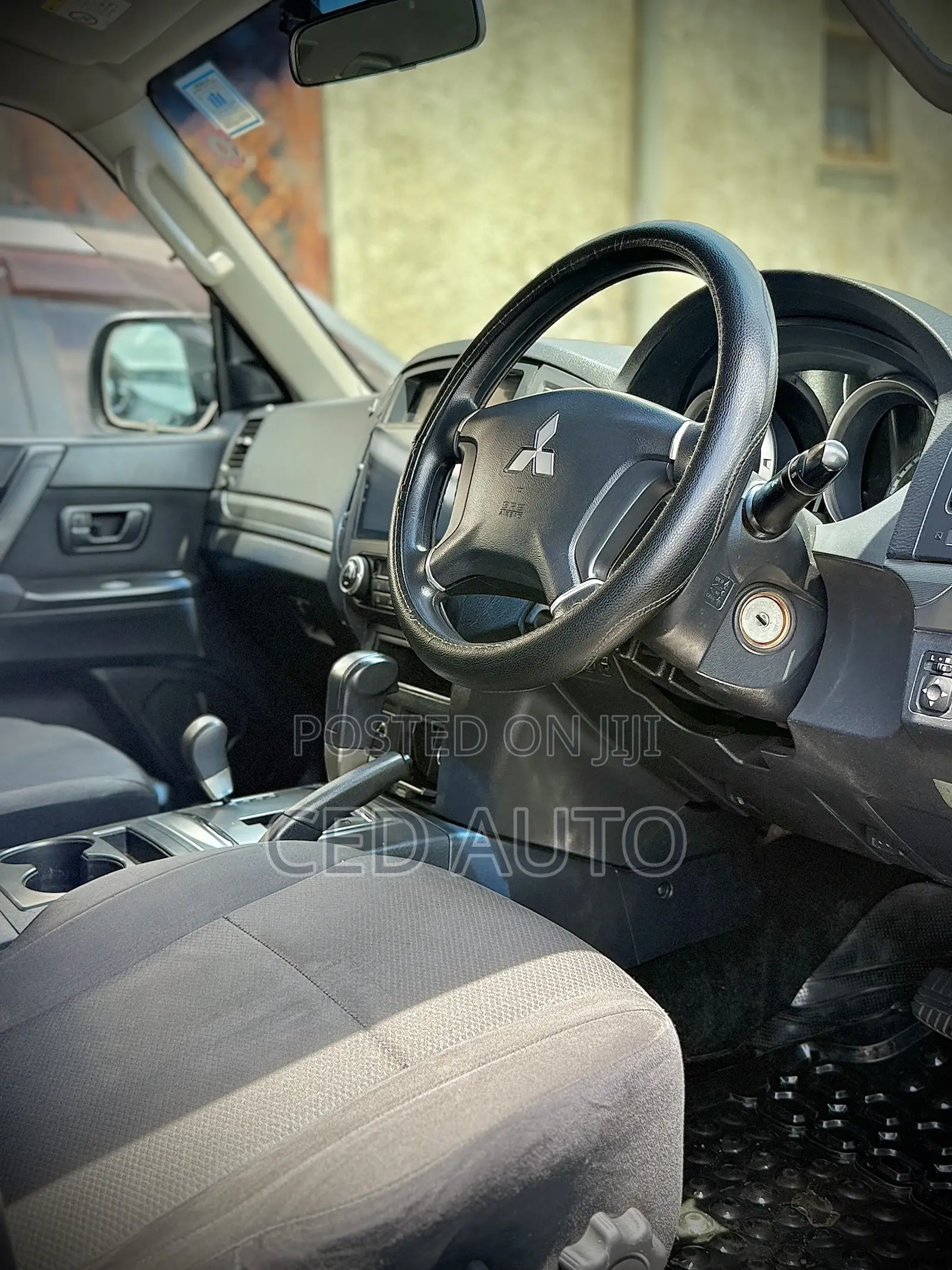 Mitsubishi Pajero 2010 Black