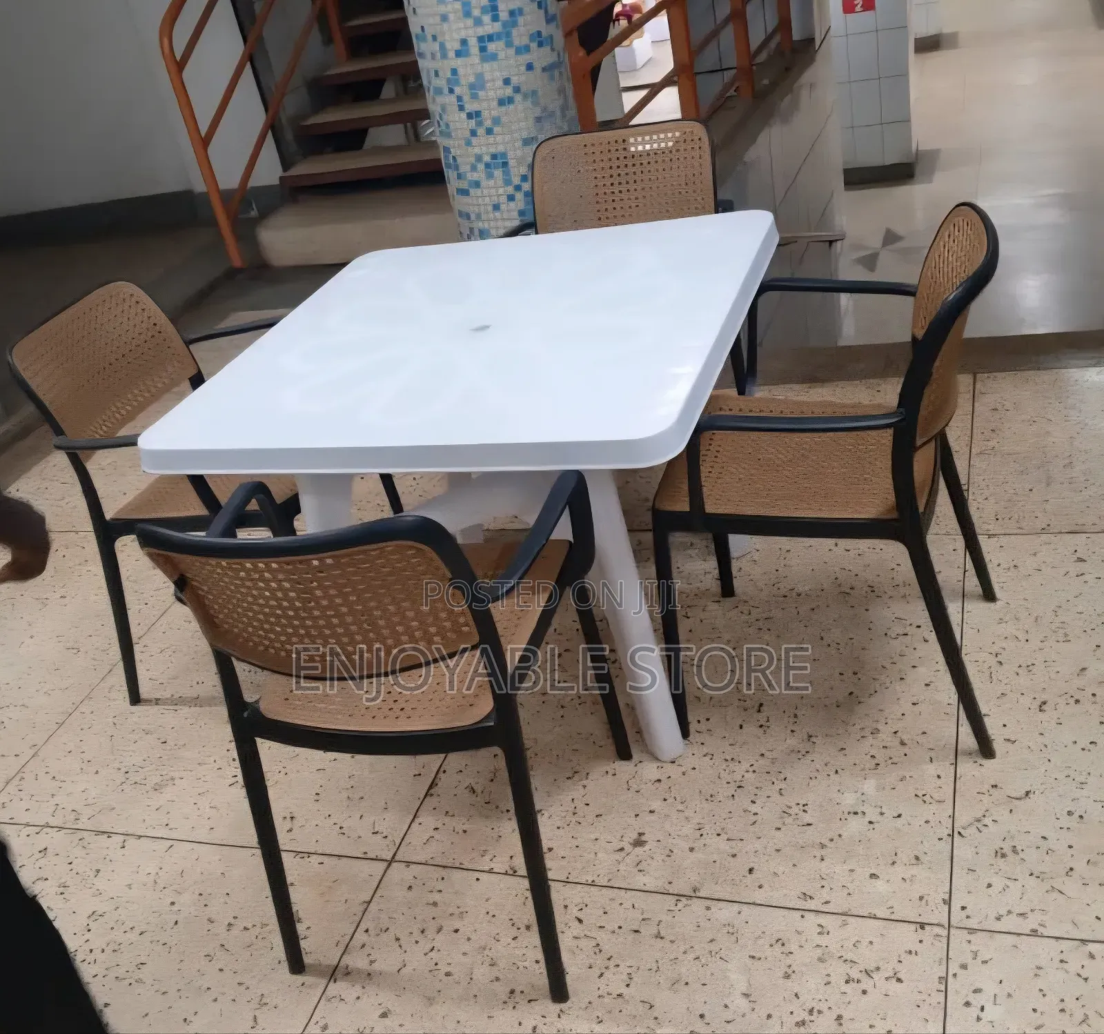 Plastic Table and Chairs Plastic Table and Chairs Indoor Outdoor