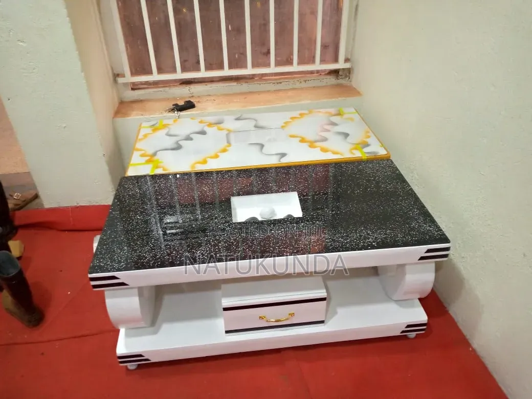 Good Looking Centre Tables in Different Colours
