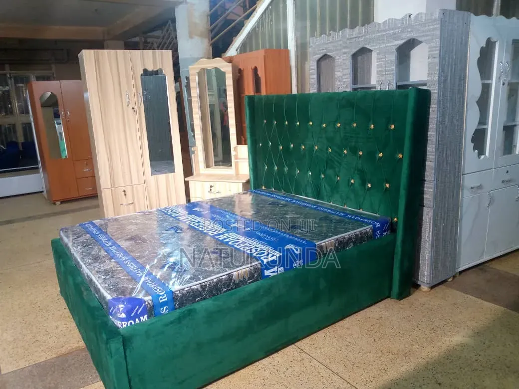 Green Five by Six Bed