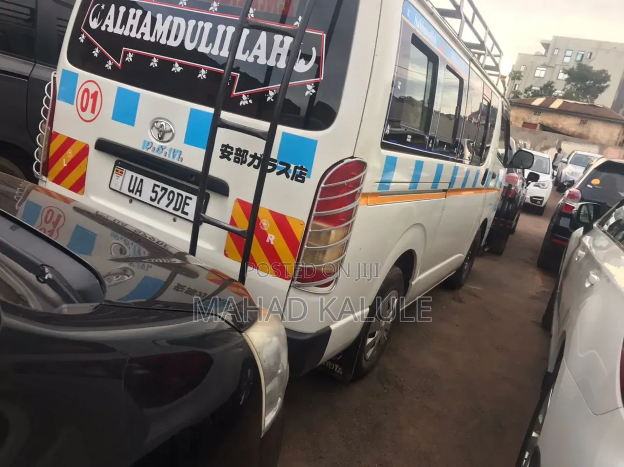 Toyota HiAce 2010 White