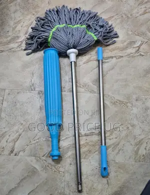 Self-Wringing Twist Mop