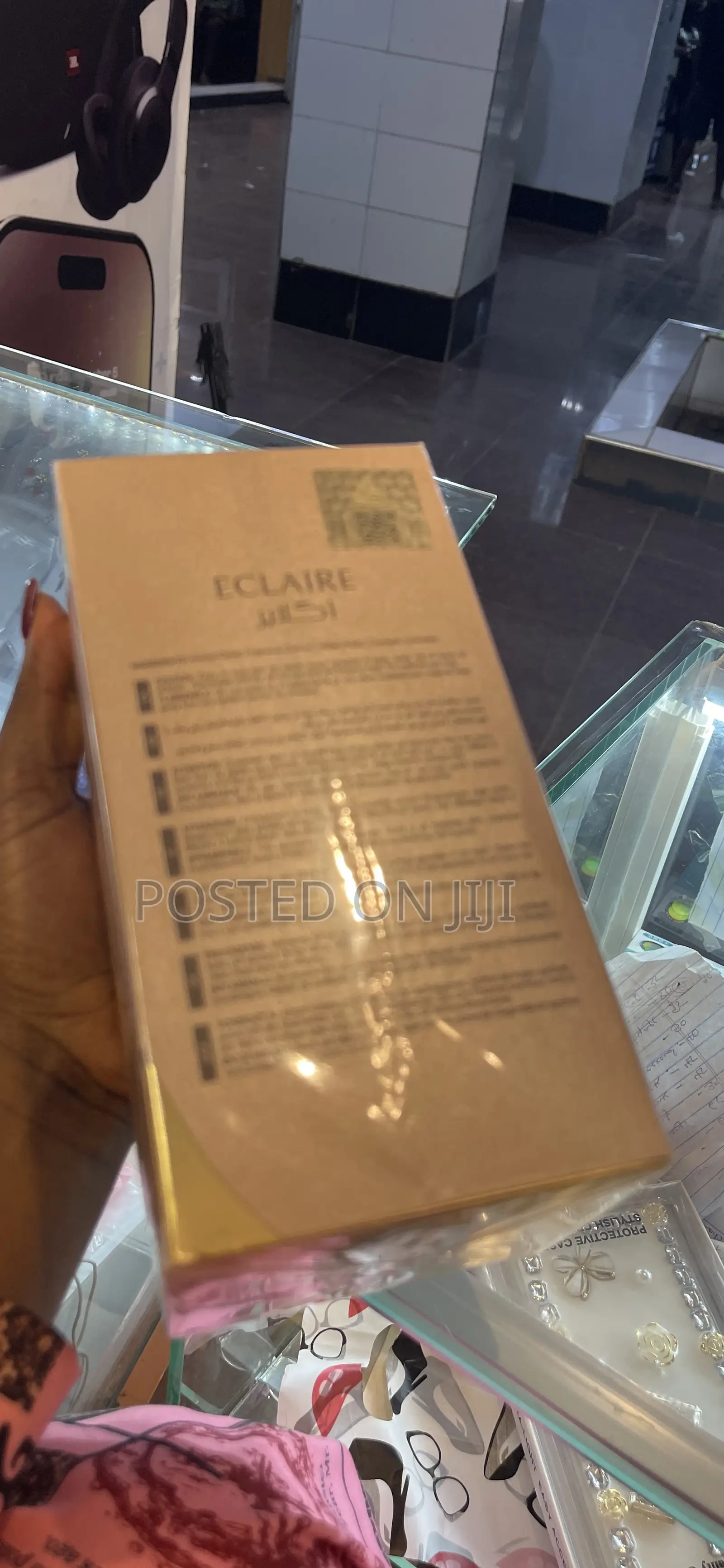 Lattafa Eclaire