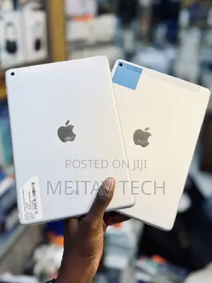 Apple iPad 10.2 (2021) 32 GB Silver