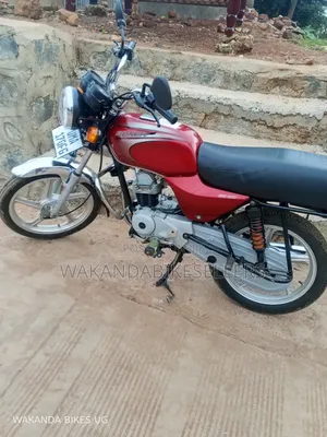 Bajaj Boxer 100 2025 Red