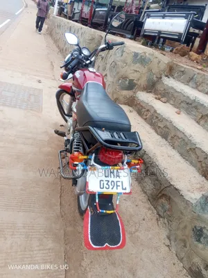TVS HLX 125 2025 Red
