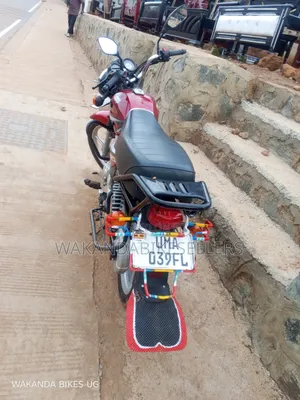 TVS HLX 125 2025 Red
