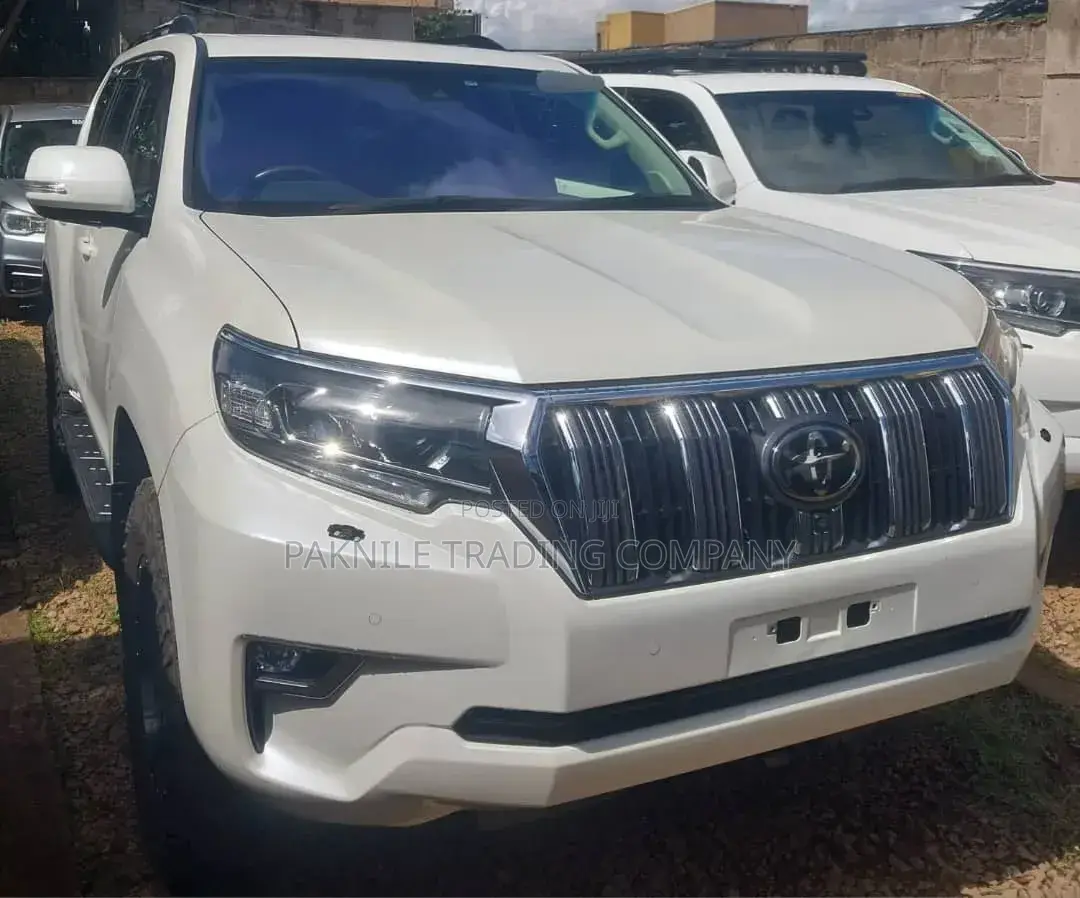 Toyota Land Cruiser Prado 2021 White