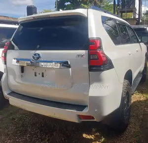 Toyota Land Cruiser Prado 2021 White