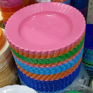 Plastic Serving Plates / Kabega ~12pcs
