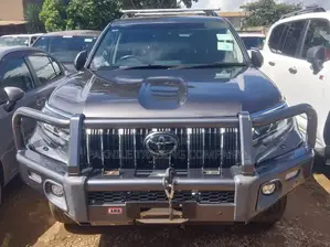 Toyota Land Cruiser Prado 2022 Gray
