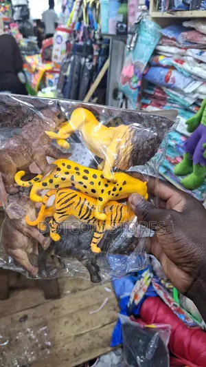 Set 6 PCS of Plastic Animal Figurines