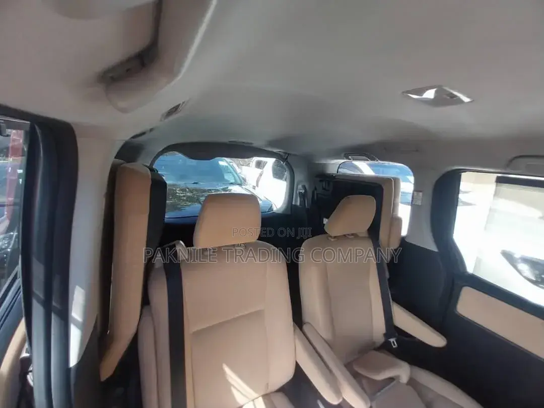 Toyota Noah 2014 Brown