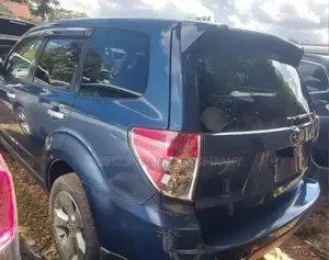 Subaru Forester 2012 Blue