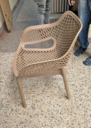 Armed Chair Egye