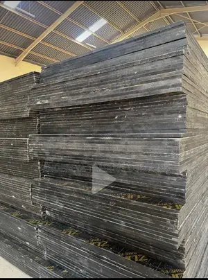 Strong and Smooth Filmed Marine Boards Black Plain