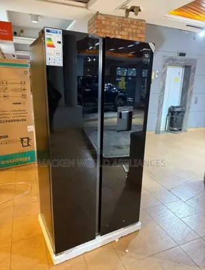 Hisense 750l Side by Side Black Mirror Glass Finish