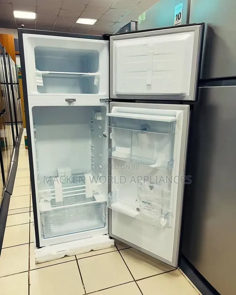 Double Door Hisense Fridge 270l With Water Dispenser