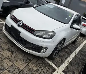 Volkswagen Golf 2012 White