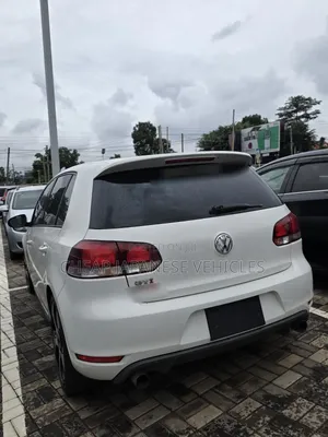 Volkswagen Golf 2012 White