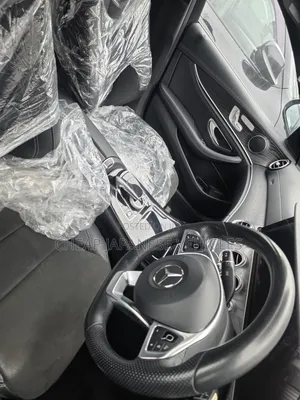 Mercedes-Benz E220 2017 Black