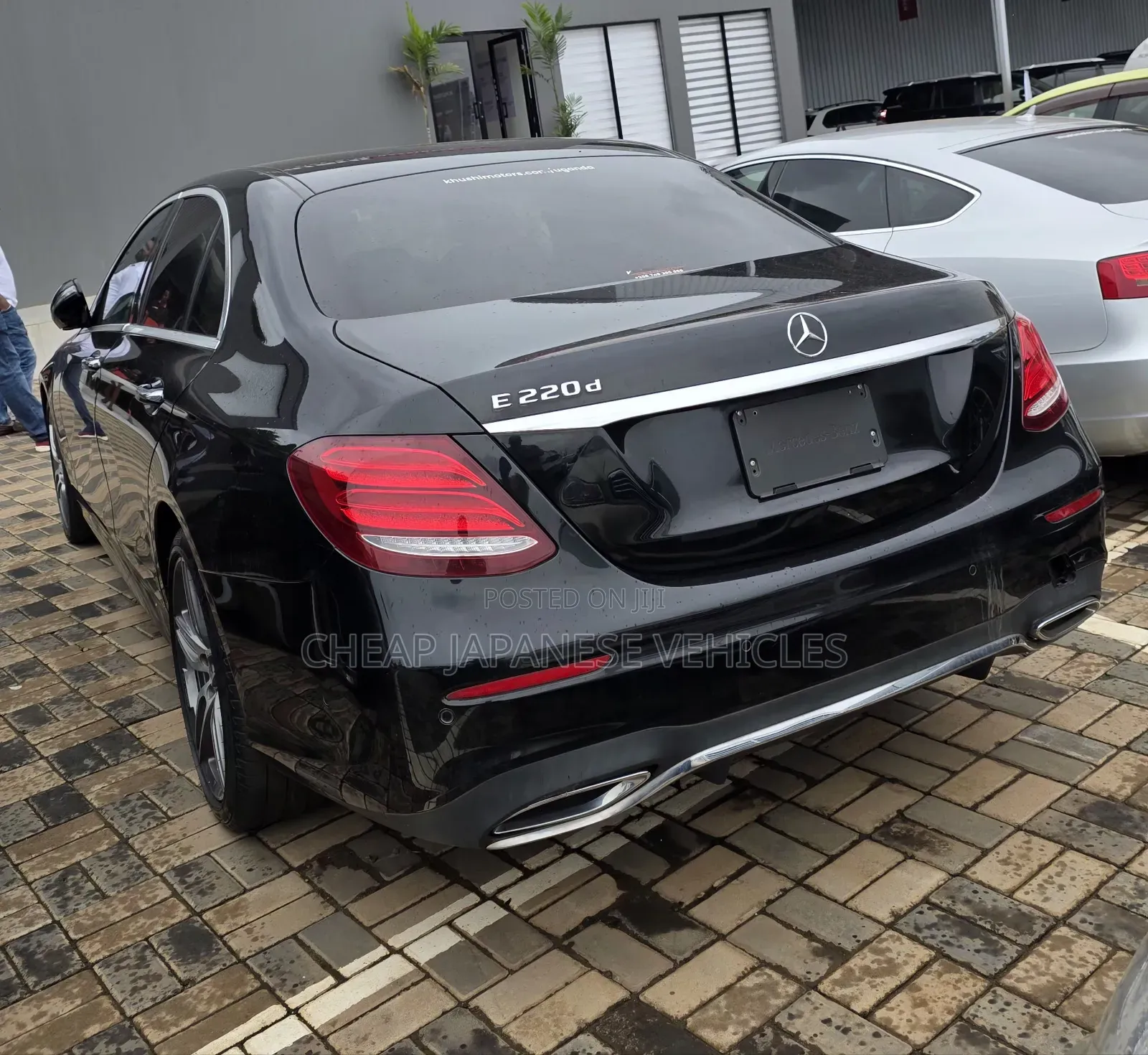 Mercedes-Benz E220 2017 Black
