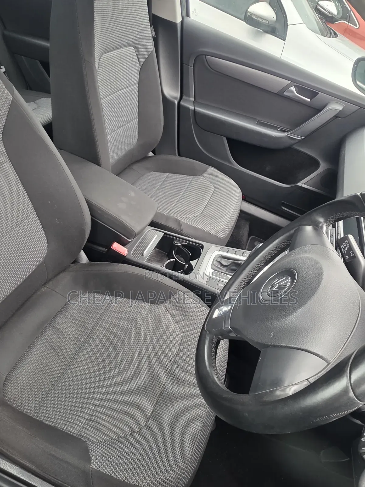 Volkswagen Passat 2013 Black