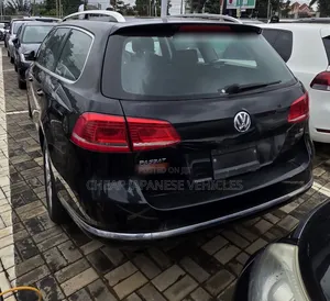 Volkswagen Passat 2013 Black