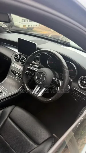Mercedes-Benz C200 2016 Black