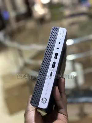 Desktop Computer HP EliteDesk 800 G3 8GB Intel Core i3 HDD+SSD 500GB