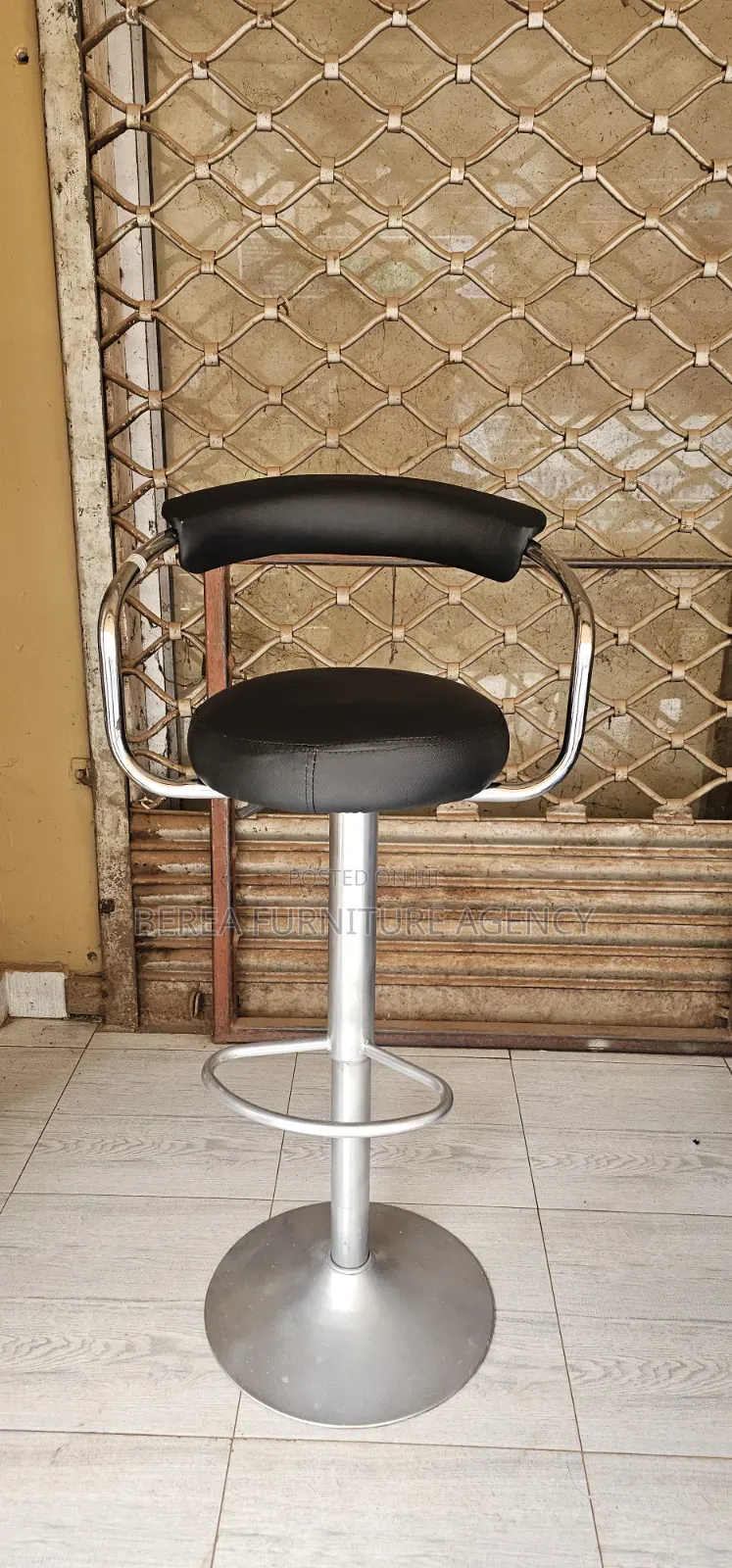 Portable Bar/Counter Chair