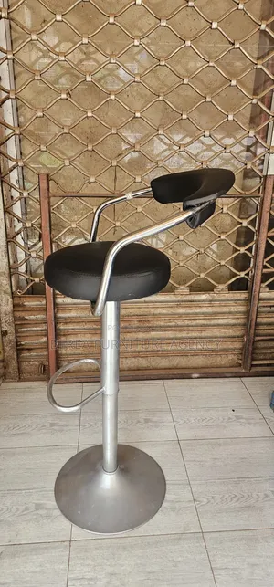 Portable Bar/Counter Chair