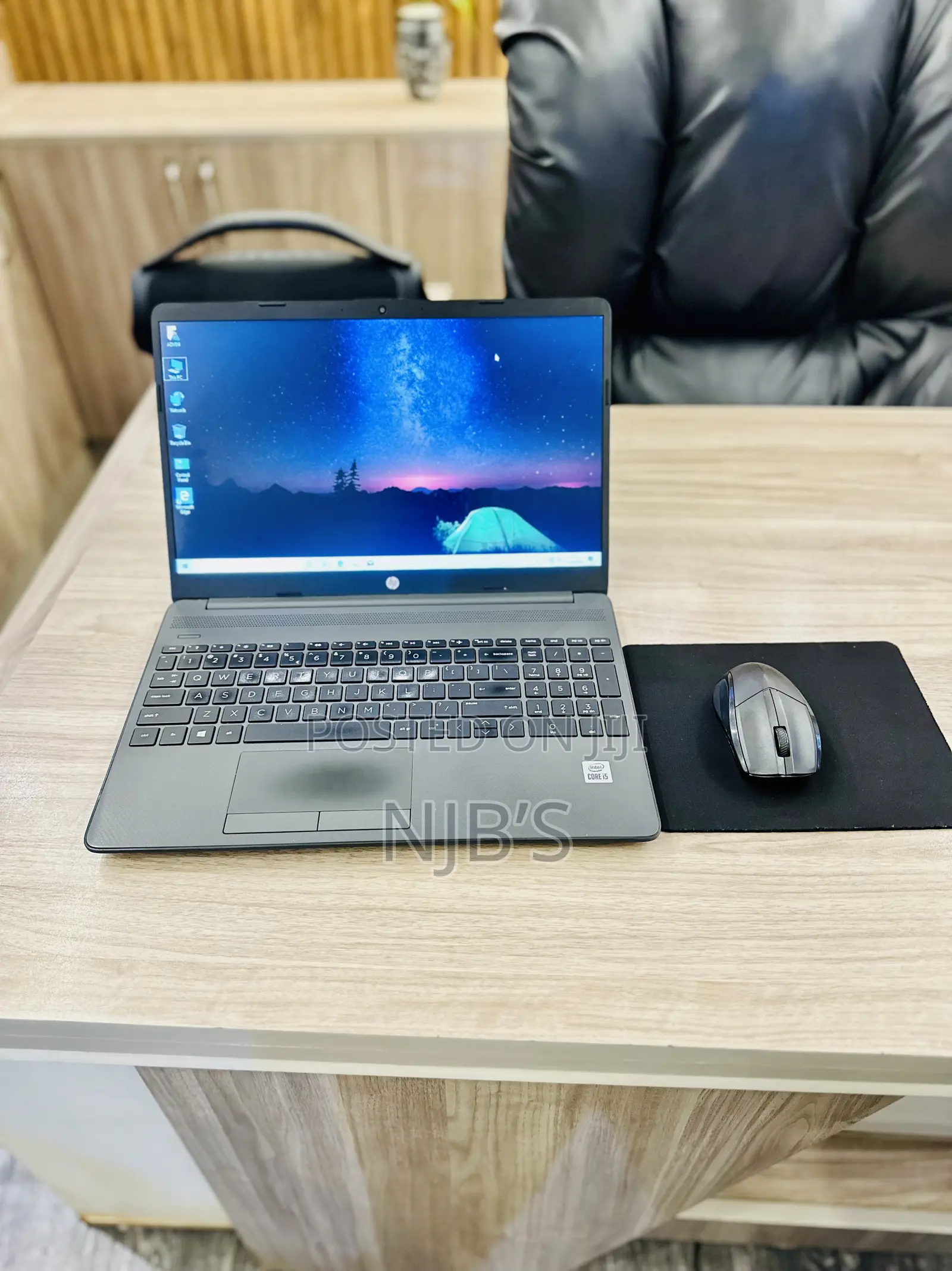 New Laptop HP 250 G8 8GB Intel Core i5 SSHD+SSD 640GB
