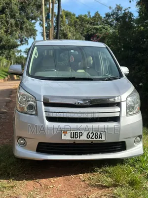Toyota Noah 2008 Silver