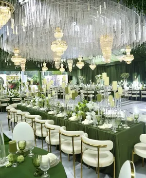 Luxury Emerald Green Wedding Setup | Elegant Reception Décor