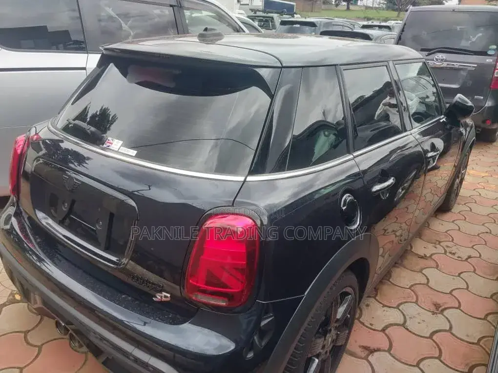 Mini Cooper 2023 Black