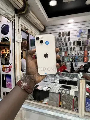 New Apple iPhone 13 128 GB White