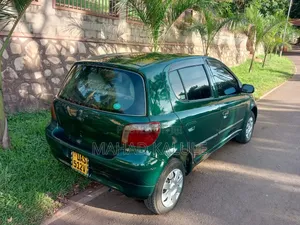 Toyota Vitz 2003 Green