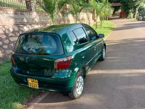 Toyota Vitz 2003 Green