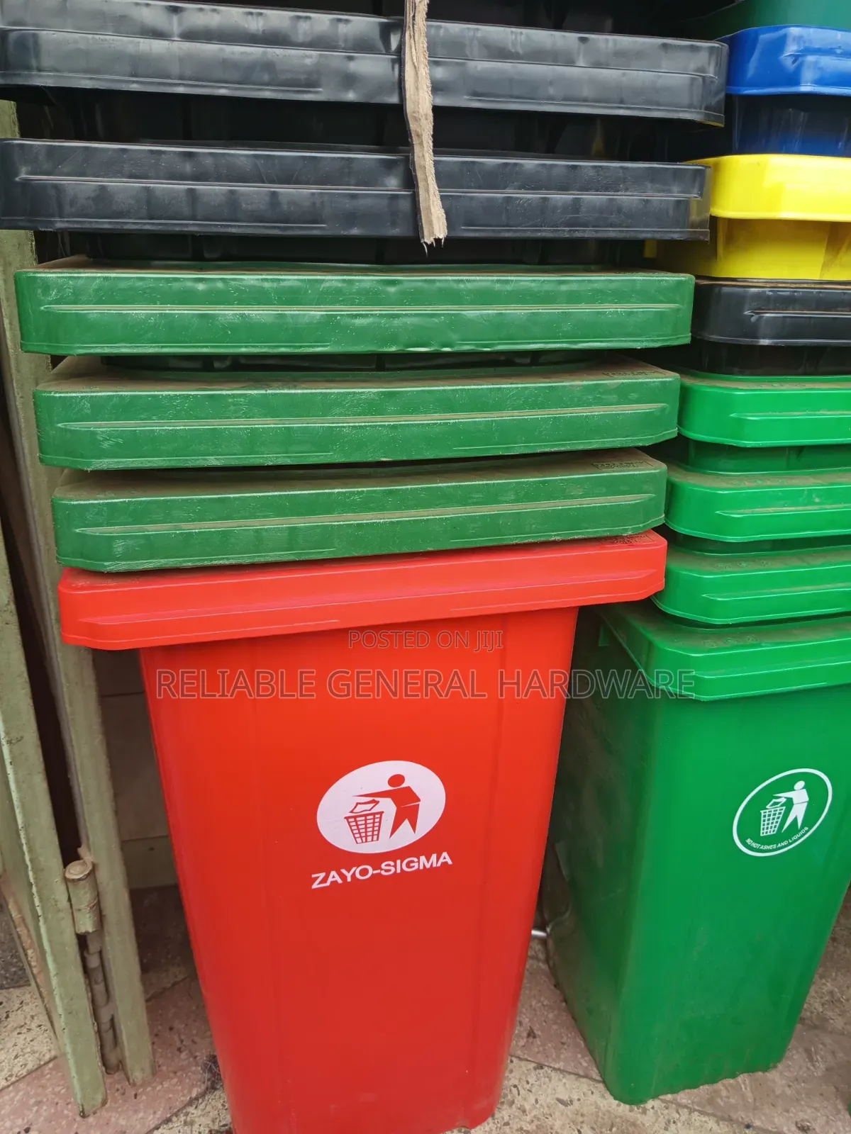 Plastic Dust Bins 240litres(Outdoor)