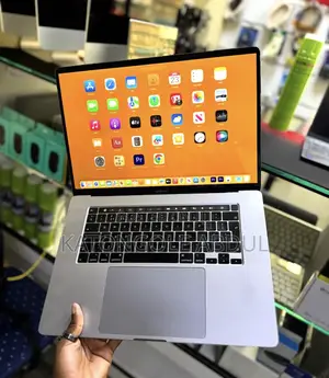 New Laptop Apple MacBook Pro 16GB Intel Core i9 SSD 1T