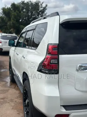 Toyota Land Cruiser 2018 White