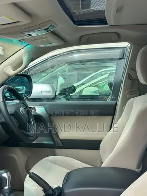 Toyota Land Cruiser 2018 White