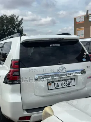 Toyota Land Cruiser 2018 White