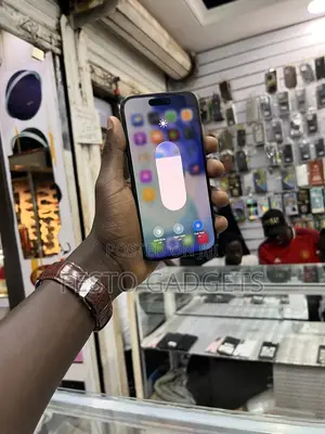 New Apple iPhone 15 256 GB Bronze
