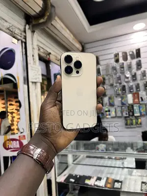 New Apple iPhone 15 Pro 256 GB White