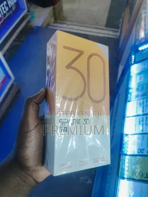 New Tecno Spark 30 Pro 256 GB Silver