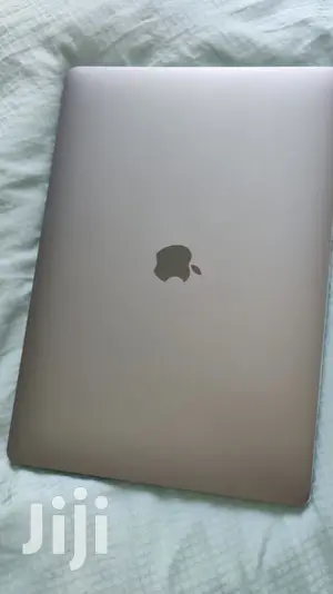 Laptop Apple MacBook Pro 16GB Intel Core i7 SSD 512GB