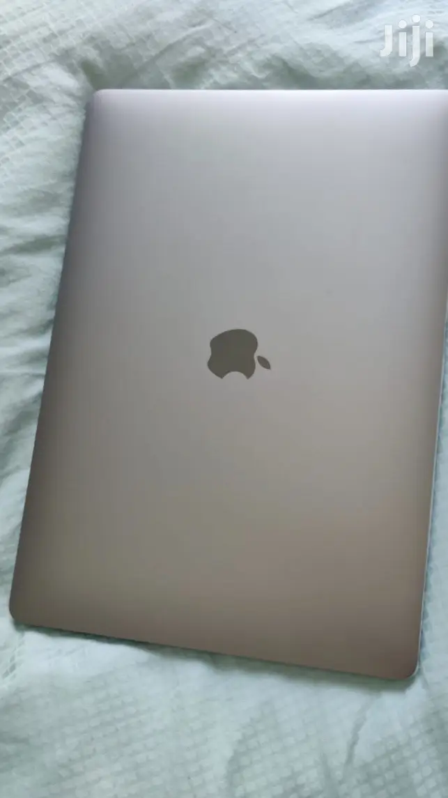 Laptop Apple MacBook Pro 16GB Intel Core i7 SSD 512GB