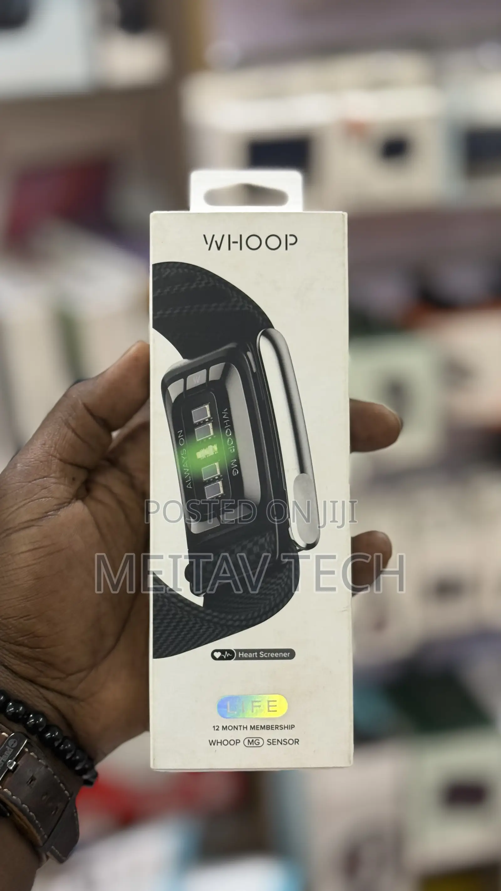Whoop Life 5.0/Mg Activity Tracker